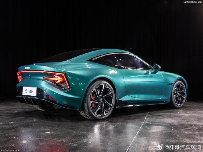 为致敬经典车型MGB GT,名爵MG Cyber GTS纯电硬顶跑车亮相…-新浪汽车