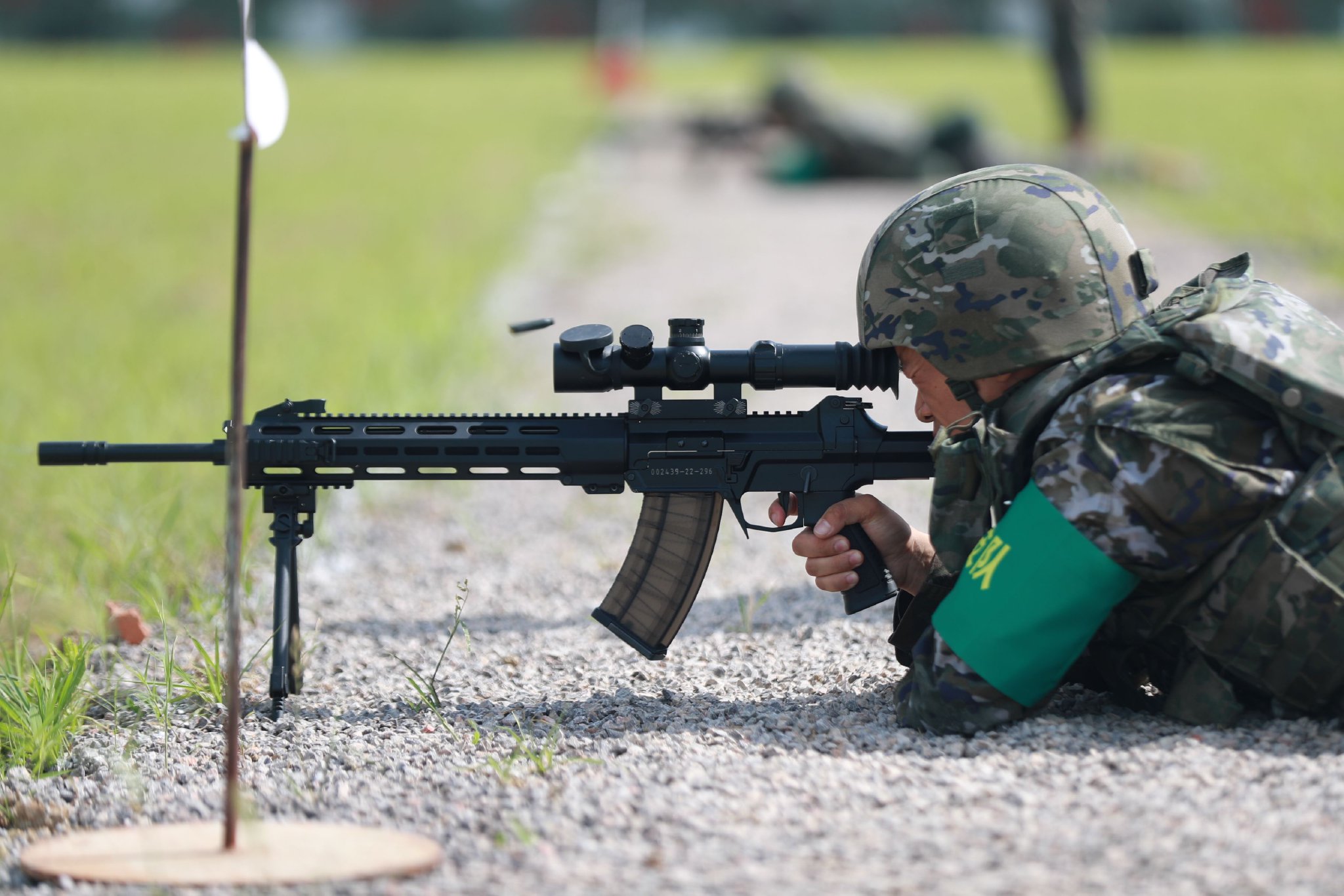 武警安徽总队严密组织半年军事训练考核暨"八一枪王"挑战赛