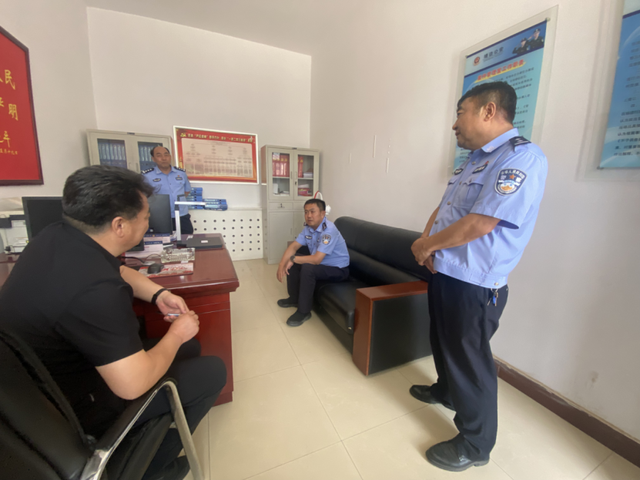 靖边县副县长,县公安局党委书记,局长吴亮到基层一线单位督导检查夏季