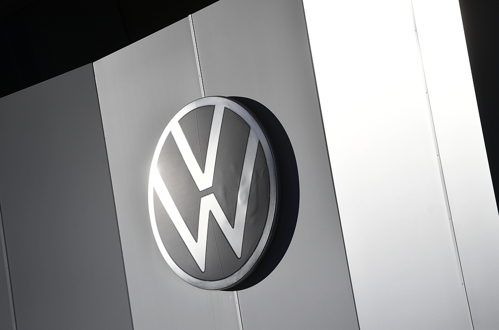 大众汽车标志 图源:视觉中国