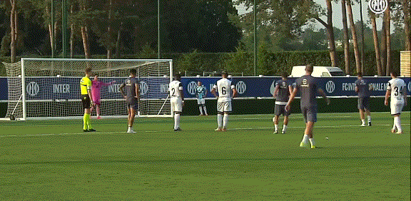 回想起7月13日,当国际米兰官方宣布从葡萄牙足球超级联赛劲旅波尔图签