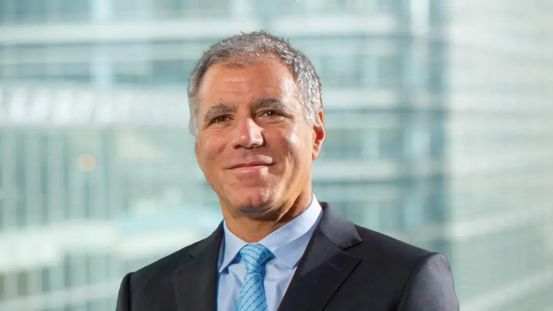 （汇丰集团新任行政总裁艾桥智）