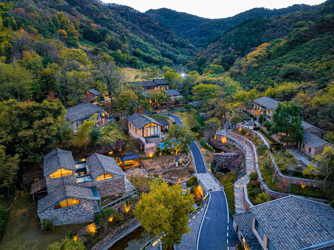 安徽庐江县举办"万名职工游庐江"推介活动