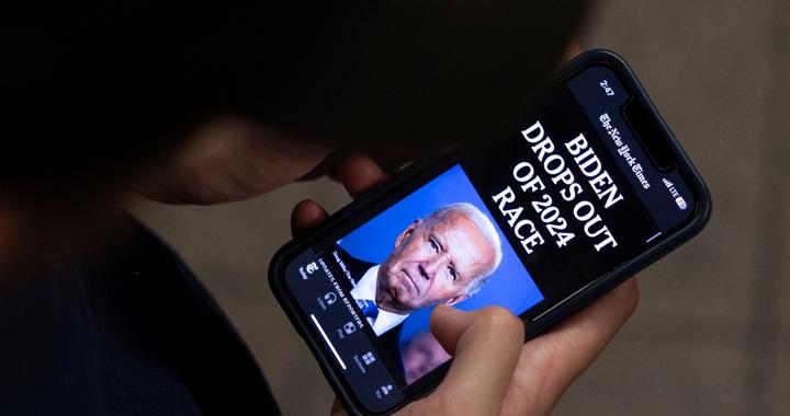 一文梳理！拜登宣布退选，克林顿等民主党人支持哈里斯，共和党籍众议长敦促拜登辞职