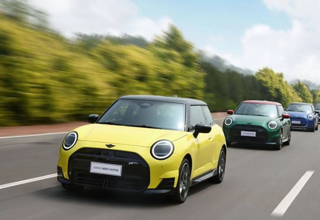 【新车】顶着强烈文化符号的电动车 i全新电动mini cooper