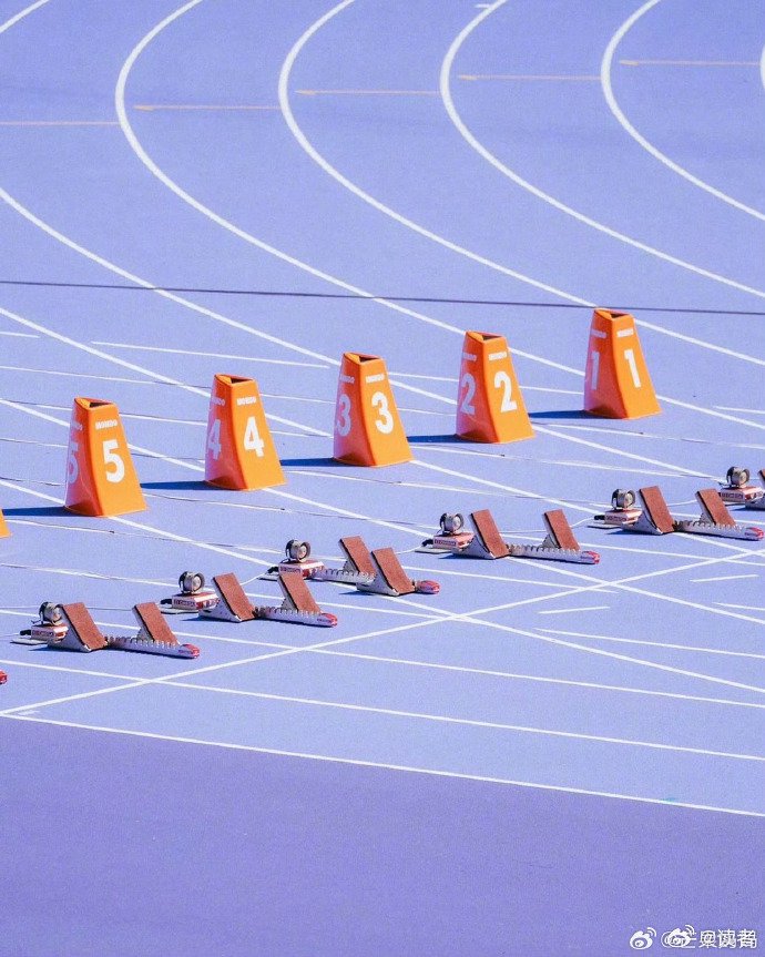 飞机跑道标志全解析 不同颜色标识代表什么含义