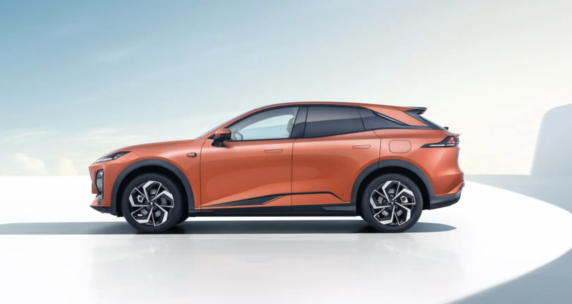 机械感十足 售价14.99万起 深蓝s07正式上市-新浪汽车