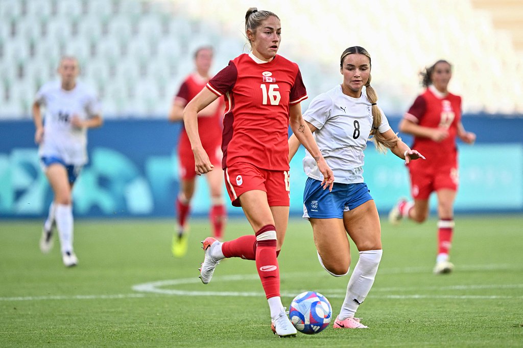 加拿大女足小组赛2比1战胜新西兰队。