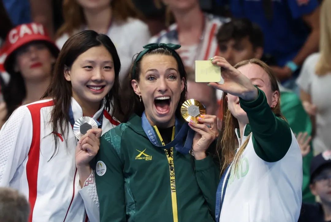 一夜过去，中国队银牌+3！中国女排战胜美国队，香港再添一枚金牌……-中国女排战胜美国女排的视频在线观看