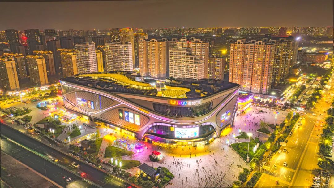 小吃街·味蕾的狂欢新城控股集团西咸吾悦广场,作为西咸新区夜游的