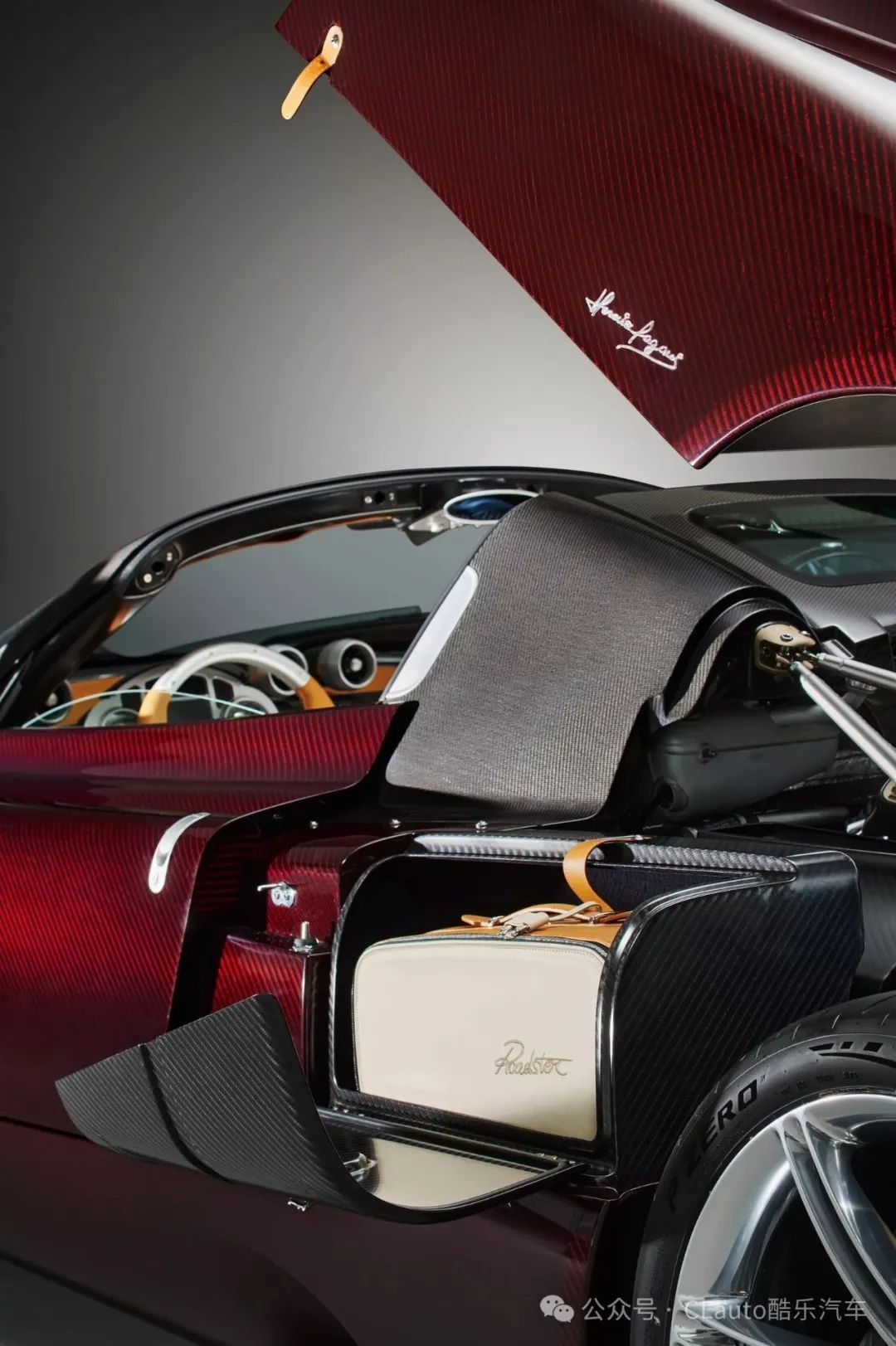 限量130台,帕加尼发布全新utopia敞篷版官图,v12 全碳车身 | 酷乐汽车