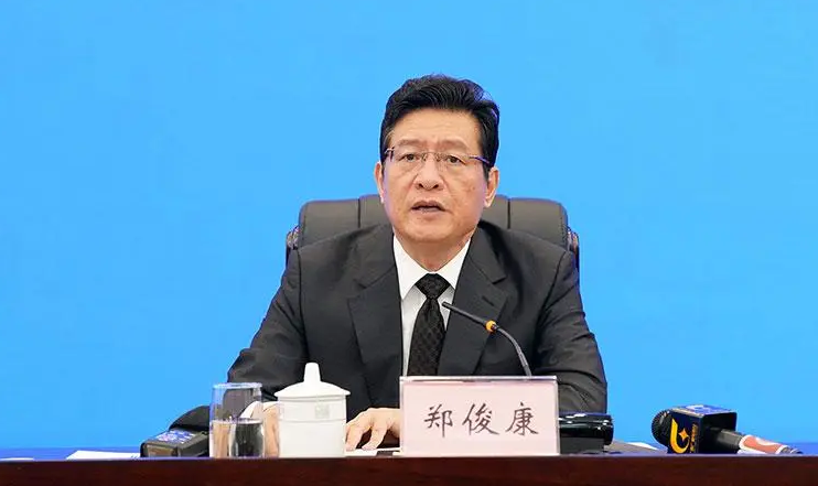 柳州市委原书记郑俊康被提起公诉 曾被通报大搞劳民伤财的“政绩工程”|郑俊康|广西壮族自治区|吴炜_新浪新闻