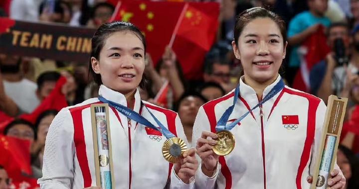 凡晨组合终圆梦!3年前被日本黑了金牌,贾一凡发声:有你真好|贾一凡|陈清晨|日本_新浪新闻