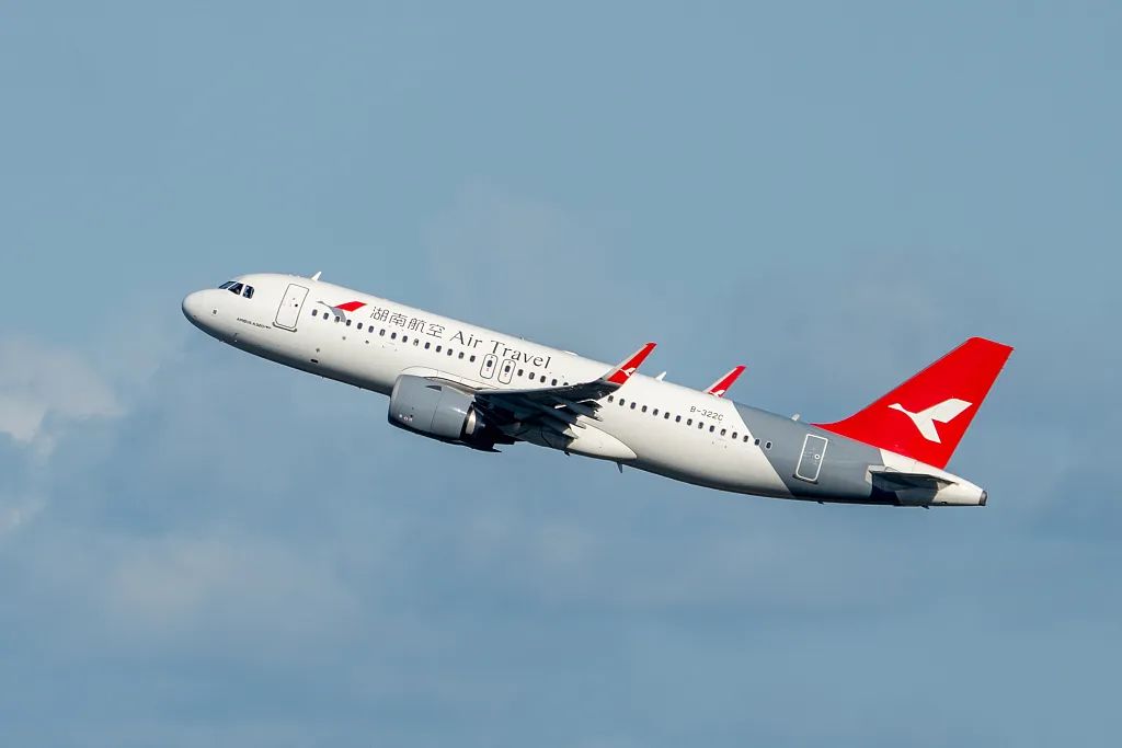 空姐上班不再穿高跟鞋!航司回应