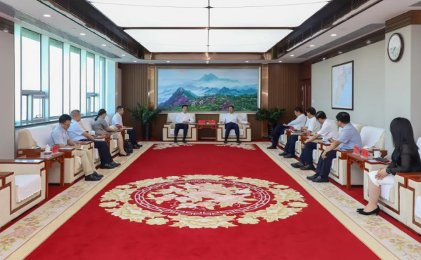 国创动态|王晓鸣与山东省青岛市委常委,西海岸新区党工委书记孙永红