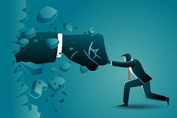 而不能逾越法律和伦理的底线,成为机构内部的"土皇帝"