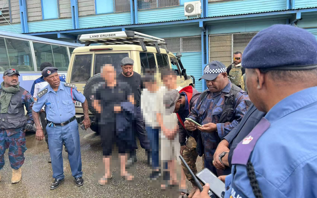 3名中国公民遭绑架!绑匪持m16步枪,与警察发生枪战