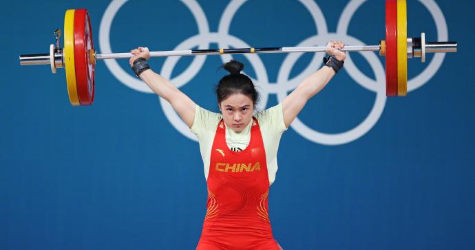 中国力量!罗诗芳抓举107公斤破奥运纪录|奥运|举重|巴黎奥运会_新浪新闻