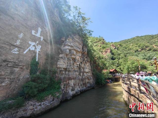 探访河南安阳红旗渠"青年洞":鉴证青春艰苦奋斗岁月