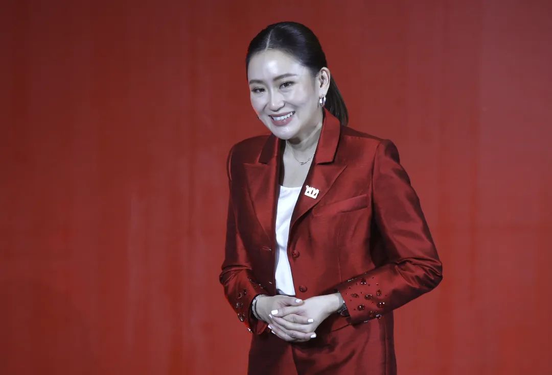 泰国曼谷,泰国前总理他信的女儿贝东丹当选为泰党新一届党魁