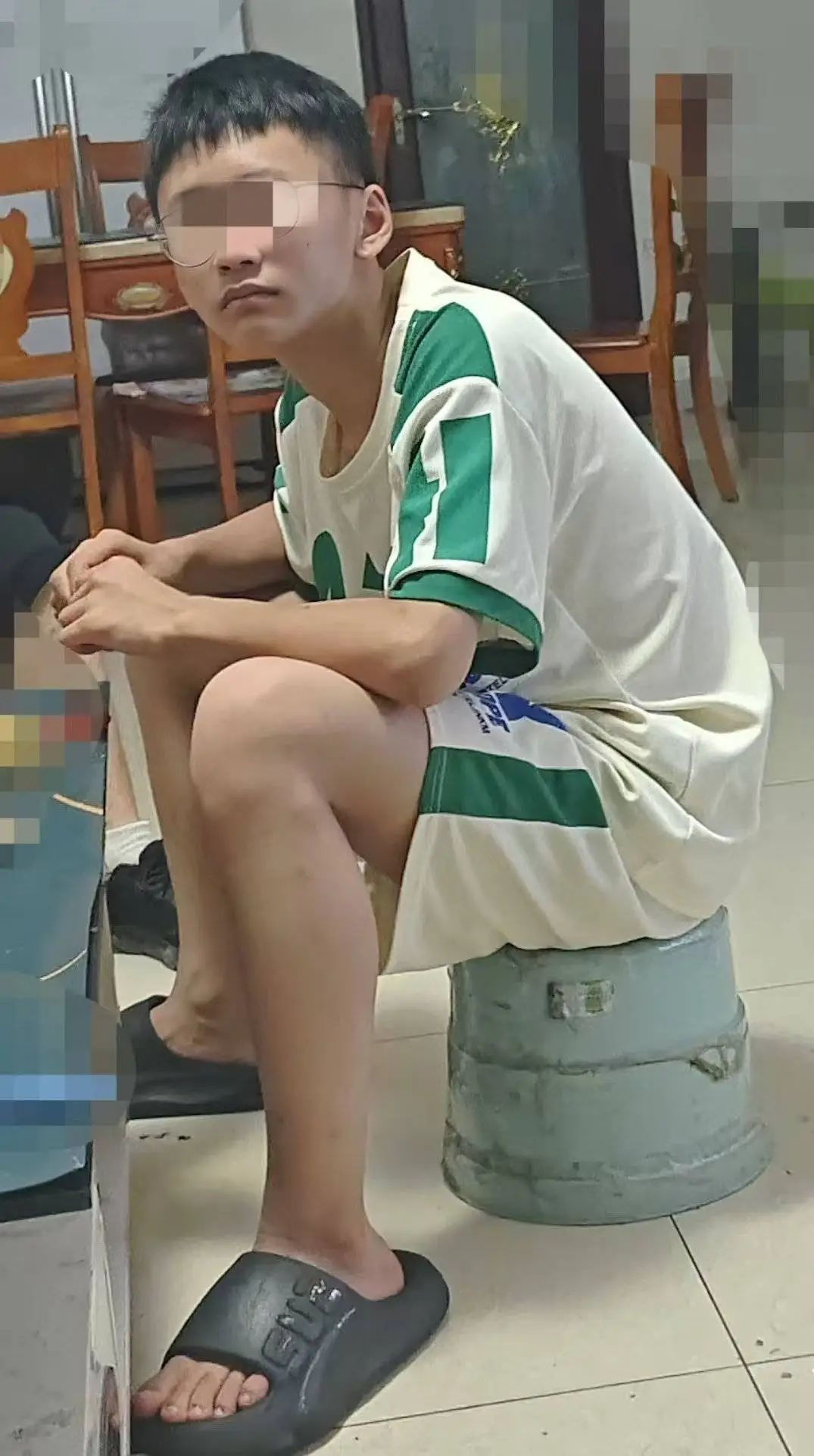 成都14岁男孩离家出走近半月,至今无音讯