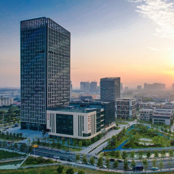 江门江海,终于“颠”成了我不认识的模样|江门市_新浪新闻