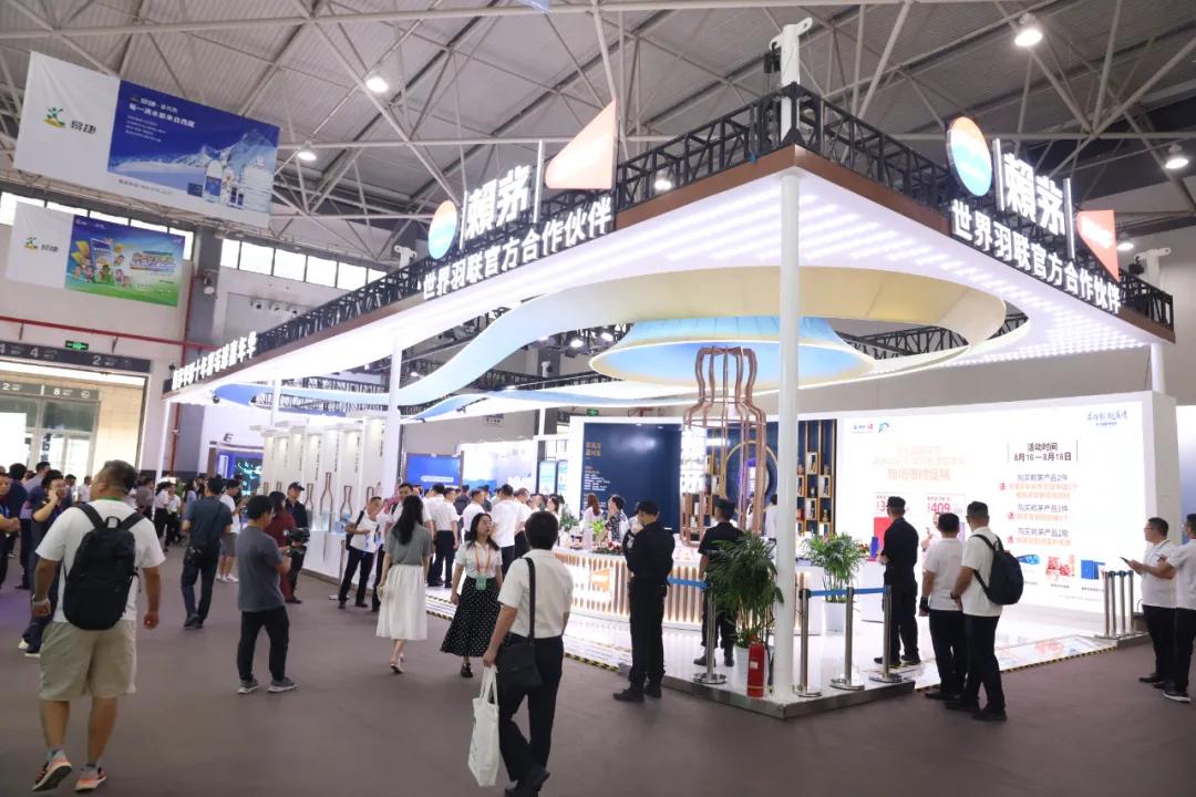 易享节赖茅展厅活动当天,赖茅酒业公司还参展了央企消费帮扶聚力行动