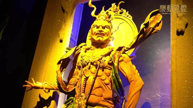强烈的视觉震撼,逼真的洞窟穿越~怒目金刚 敦煌演出|敦煌市|吉利金刚2代|乐动敦煌_新浪新闻