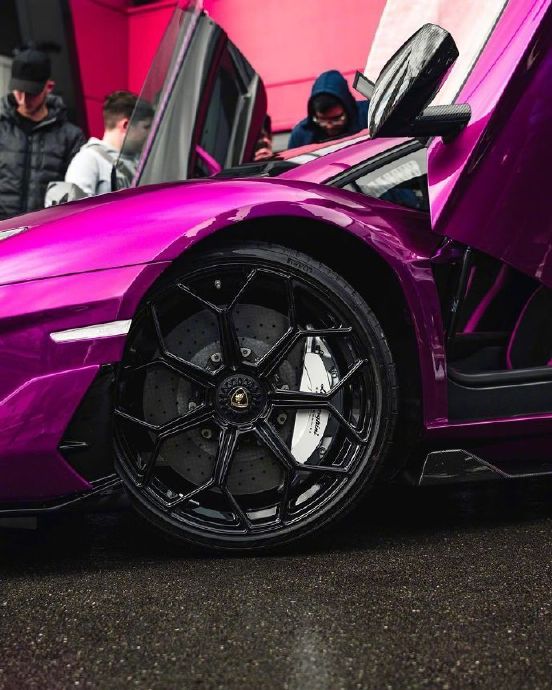 兰博基尼aventador svj,这颜色太骚了!