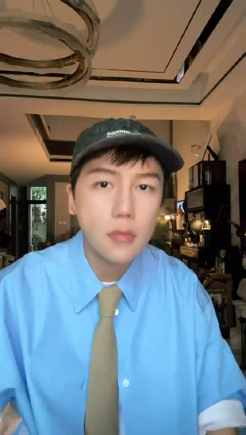 被刘维的新歌惊喜到了,不同于以往的风格,细腻的嗓音温柔的曲调将过往叙述…|新歌|刘维|直播_新浪新闻