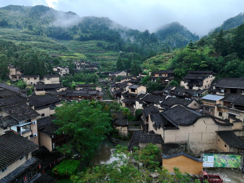 文化中国行·传统村落人文影像志|乡愁归处——一个文创古村的活化复兴|民宿_新浪新闻