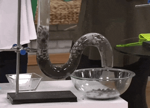 广告示范中，管道内的堵塞物种类单一