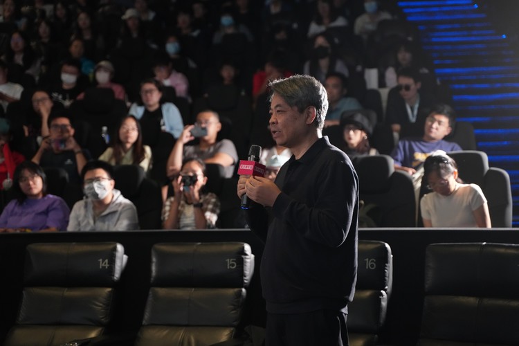 十年暗恋终成糖，合租屋里的双向奔赴v8.2.8 官方安卓版