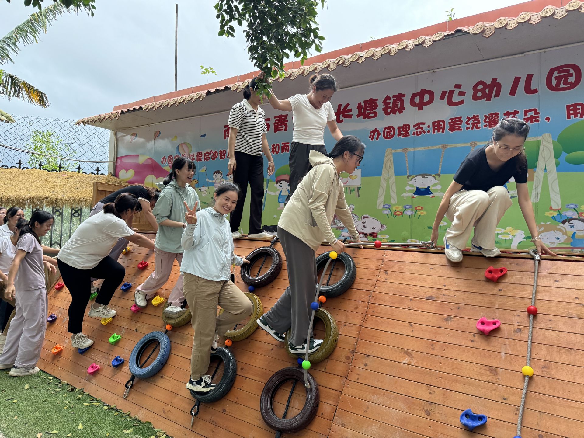 南宁市青秀区长塘镇中心幼儿园及各分园开展庆祝教师节暨清廉学校建设