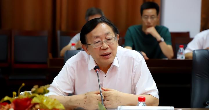 刘进:说说我心目中的“大先生”|刘进_新浪新闻