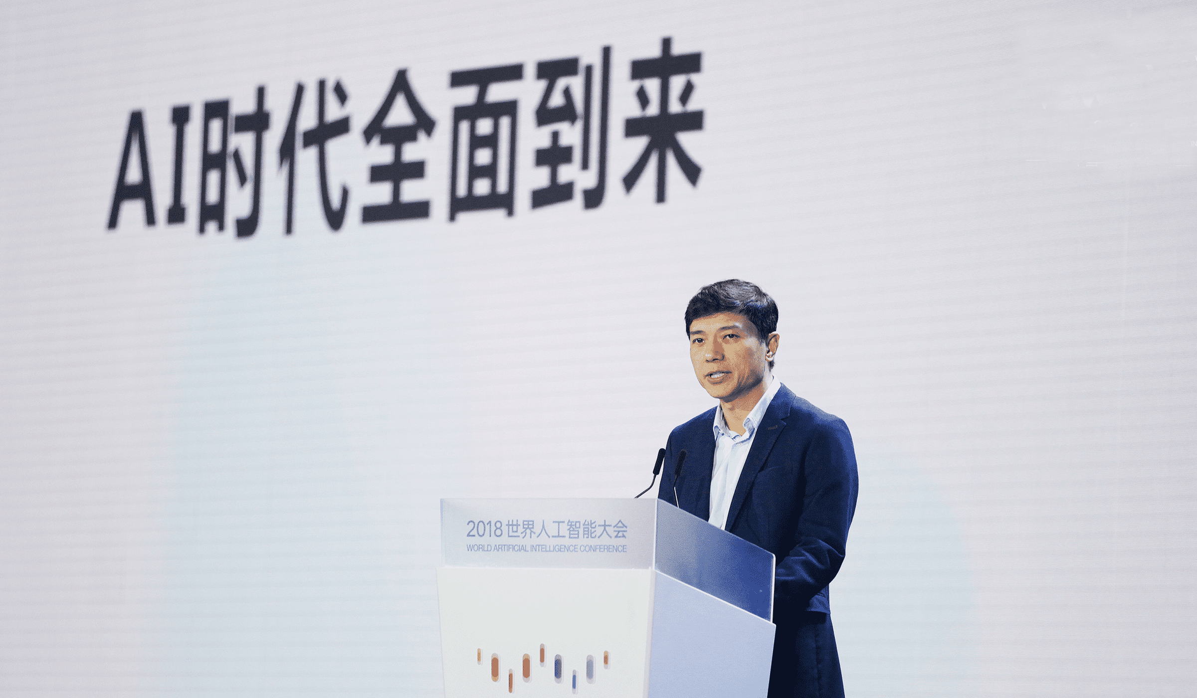 百度李彦宏：开源模型效率太差，未来中美 AI 大模型差距会越来越大｜钛媒体AGI|中美|模型|李彦宏_新浪新闻