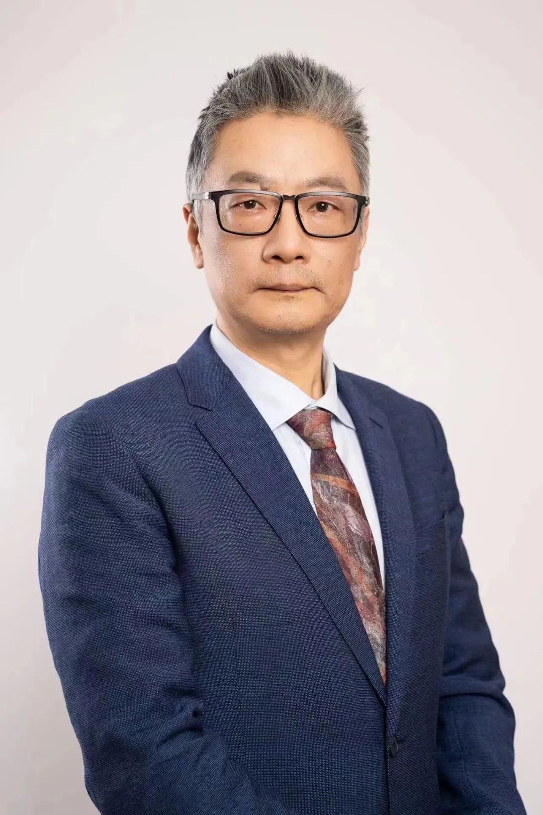 身份政治、根系反思与“寻根文学”的终结——东西小说片谈|长尺|阶层|乡土|篡改的命|田代琳_新浪新闻