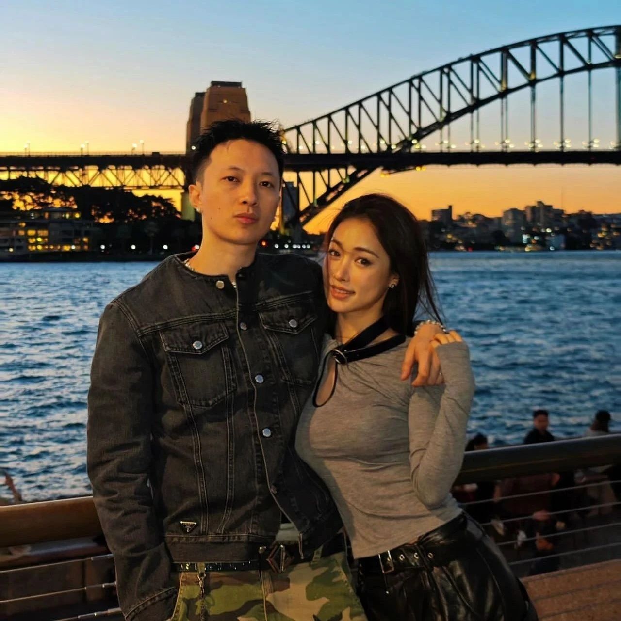 ASEN和美女老婆同框!|毛利|合影|美女_新浪新闻