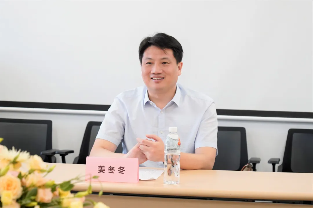 姜冬冬任泰州市委书记