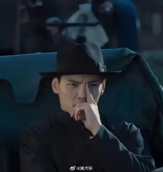 向佐终于火出圈了,起因是向佐和郭碧婷演的电影,片名叫《门前宝地》…|向华强|周星驰|豪门|阔少|路演_新浪娱乐_新浪新闻