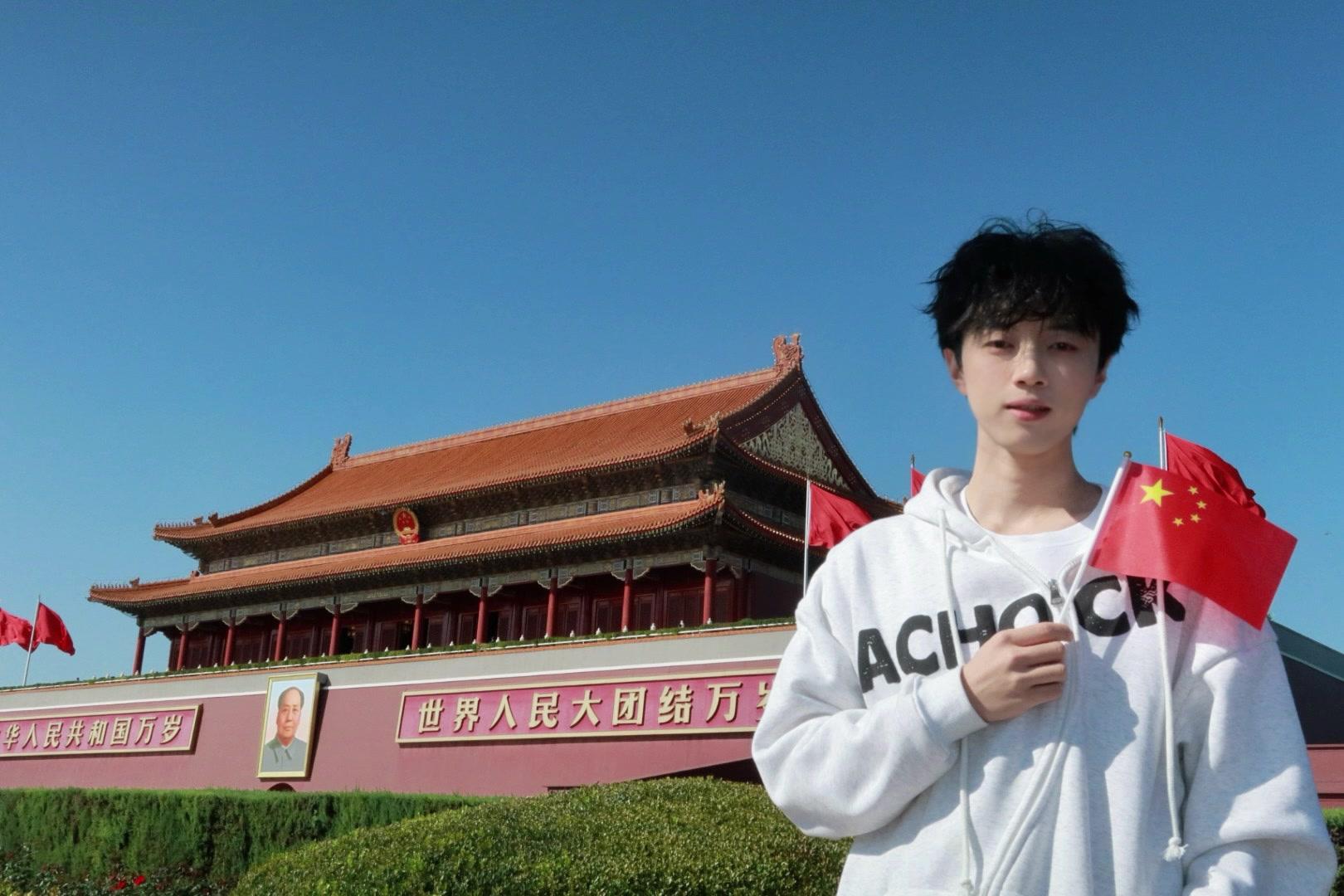 来老北京这么久还没在天安门拍过照|天安门_新浪新闻