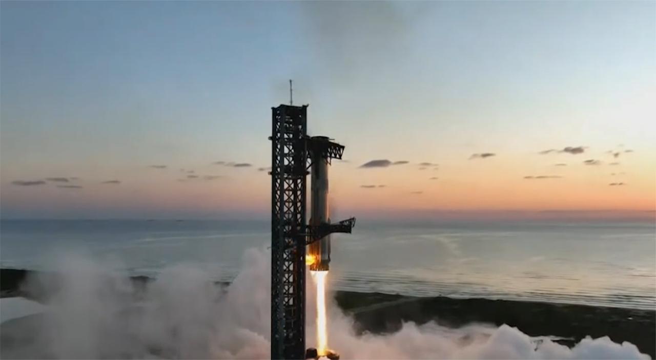 SpaceX星舰进行第五次试飞：星舰筷子夹火箭成功！|星舰|spacex|火箭_新浪新闻