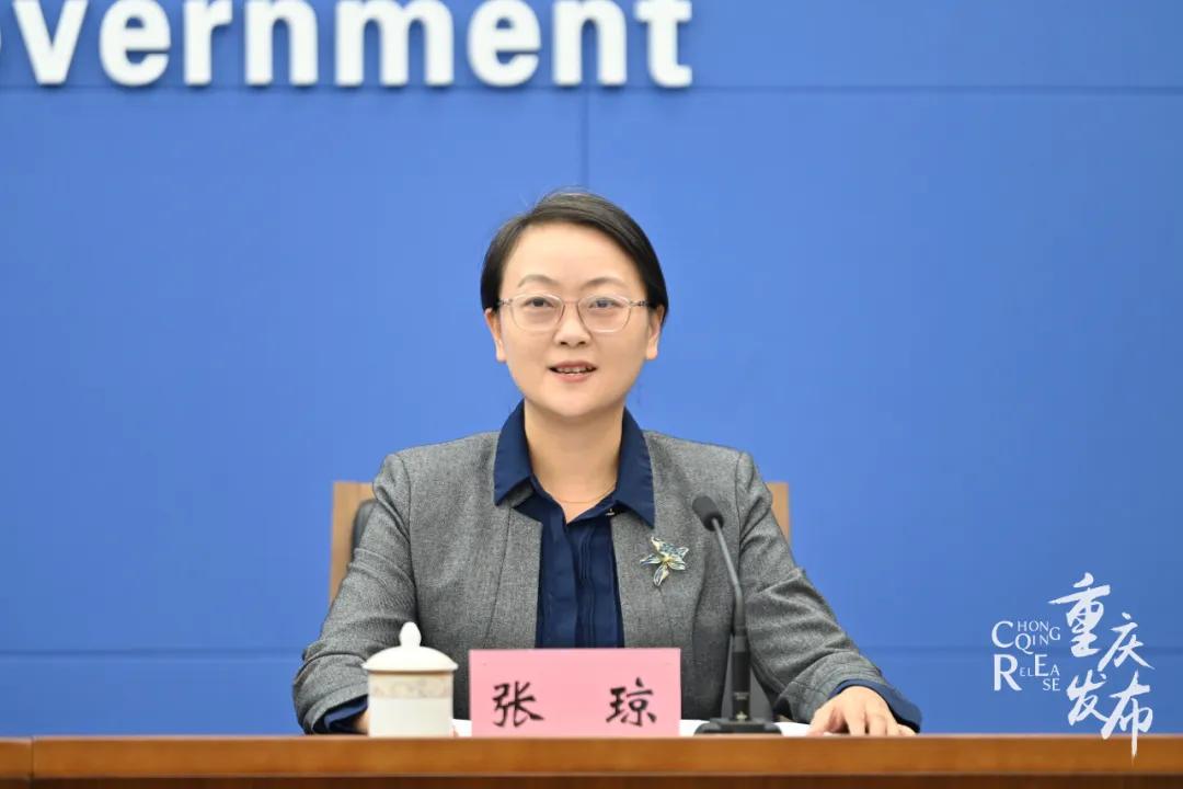 区委组织部部长万容荣昌区委副书记,区政府区长高洪波荣昌区委书记