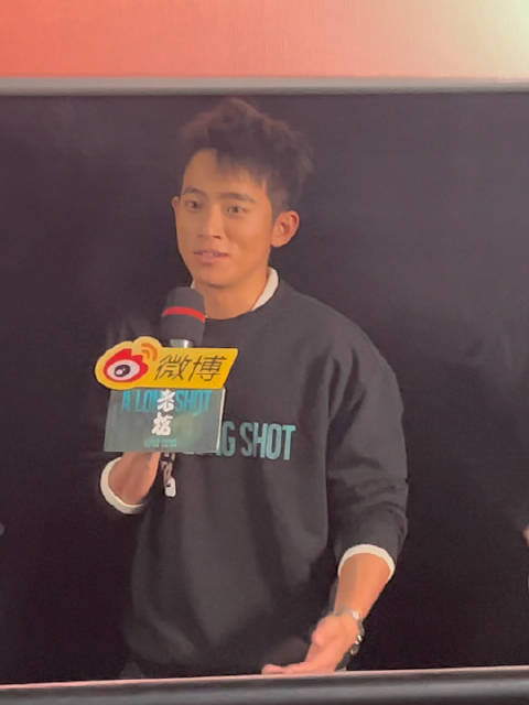 主演周政杰说自己是看着秦海璐的电影考进中戏的,所以对秦海璐“自来熟”…|秦海璐|中戏|周政杰_新浪新闻