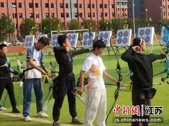 比赛现场。王浩 摄
