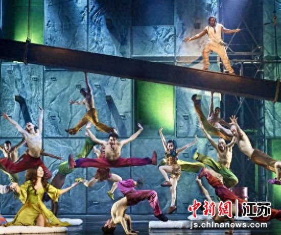 法语原版音乐剧《巴黎圣母院》在南京连演6场。南京保利大剧院供图