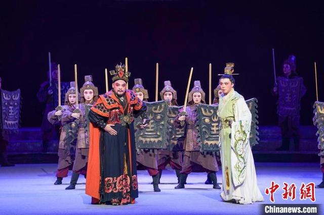 图为演出现场。陈冠言 摄