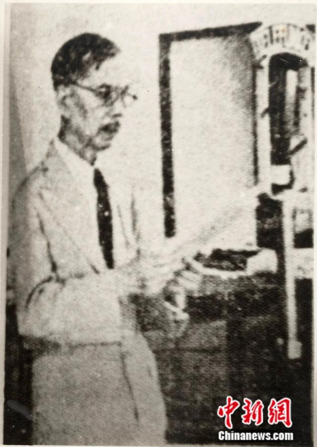 1938年陈嘉庚先生在南侨总会成立大会上致词。华侨博物院供图