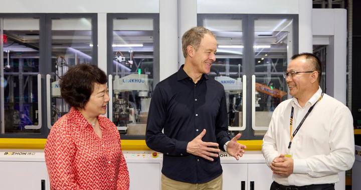 苹果首席运营官：中国精密制造能力令人惊叹 将加大在华投资