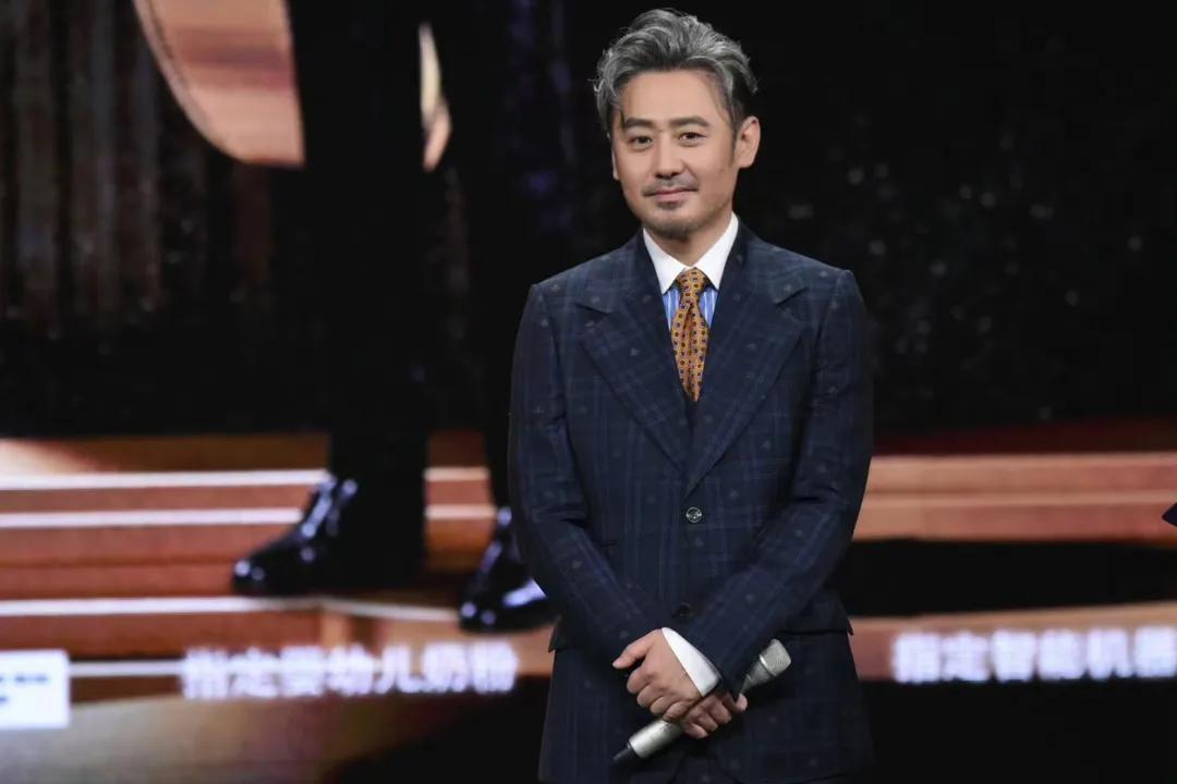 图源:@演员吴秀波工作室受此影响,吴秀波多部影视作品未能上映,从此"